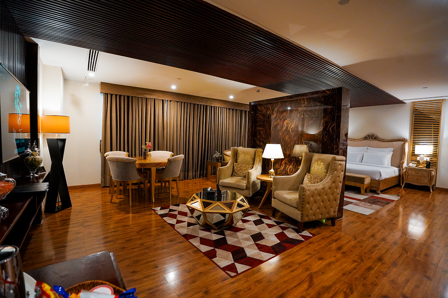 Platinum Suite